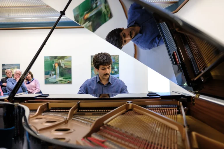 Pianist Salar Nikkar